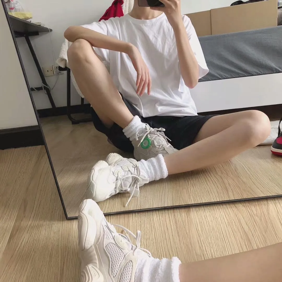 眼酱大魔王w – NO.008 各种杂图合集 [3.15GB]-眼眼朋友圈与一些脸照 [47P]插图1
